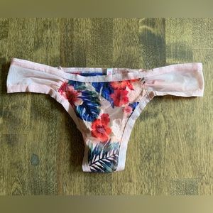 BNWT Victorias Secret Extra Low Rise Thong Size XS